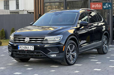 Внедорожник / Кроссовер Volkswagen Tiguan 2017 в Ужгороде