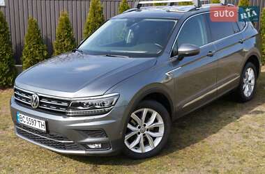 Позашляховик / Кросовер Volkswagen Tiguan 2018 в Львові