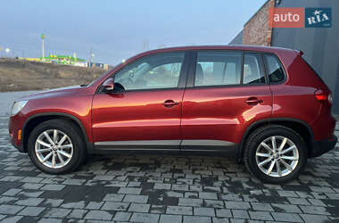 Внедорожник / Кроссовер Volkswagen Tiguan 2010 в Хмельницком