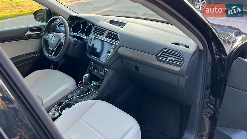Внедорожник / Кроссовер Volkswagen Tiguan 2020 в Полтаве