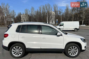 Внедорожник / Кроссовер Volkswagen Tiguan 2013 в Запорожье