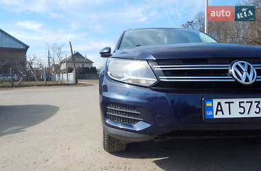 Внедорожник / Кроссовер Volkswagen Tiguan 2015 в 