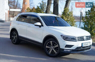 Внедорожник / Кроссовер Volkswagen Tiguan 2017 в Кропивницком