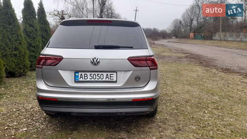 Внедорожник / Кроссовер Volkswagen Tiguan 2016 в Виннице