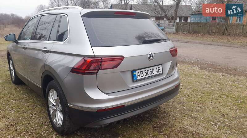Внедорожник / Кроссовер Volkswagen Tiguan 2016 в Виннице