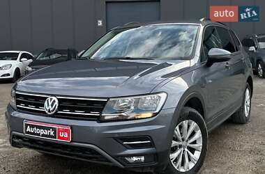 Внедорожник / Кроссовер Volkswagen Tiguan 2018 в Львове