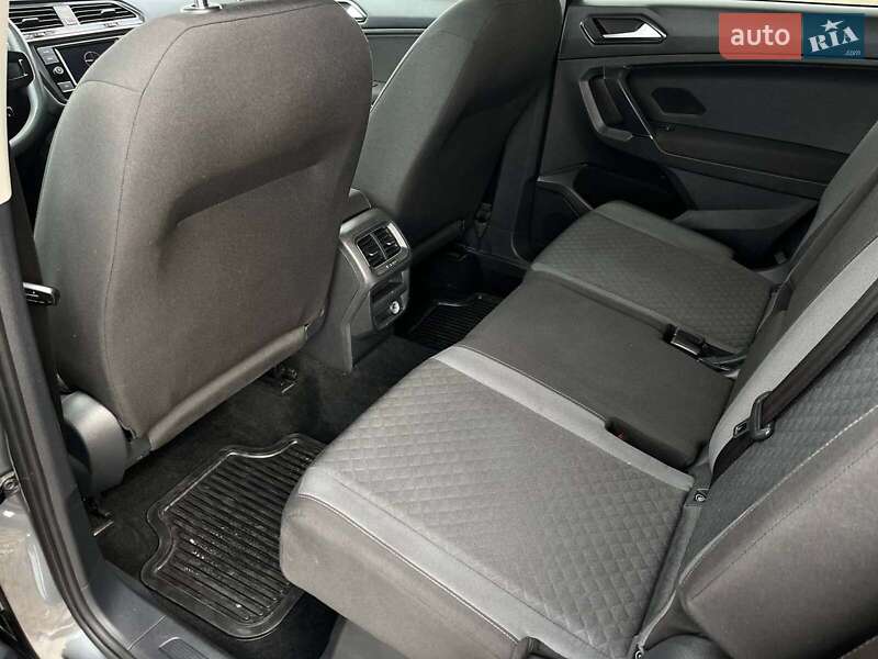 Внедорожник / Кроссовер Volkswagen Tiguan 2018 в Львове