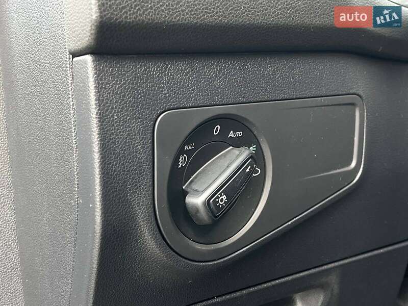 Внедорожник / Кроссовер Volkswagen Tiguan 2018 в Львове