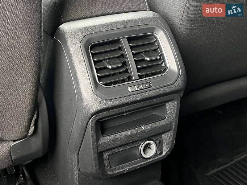 Внедорожник / Кроссовер Volkswagen Tiguan 2018 в Львове