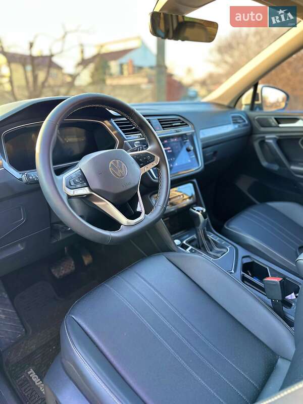 Позашляховик / Кросовер Volkswagen Tiguan 2023 в Полтаві