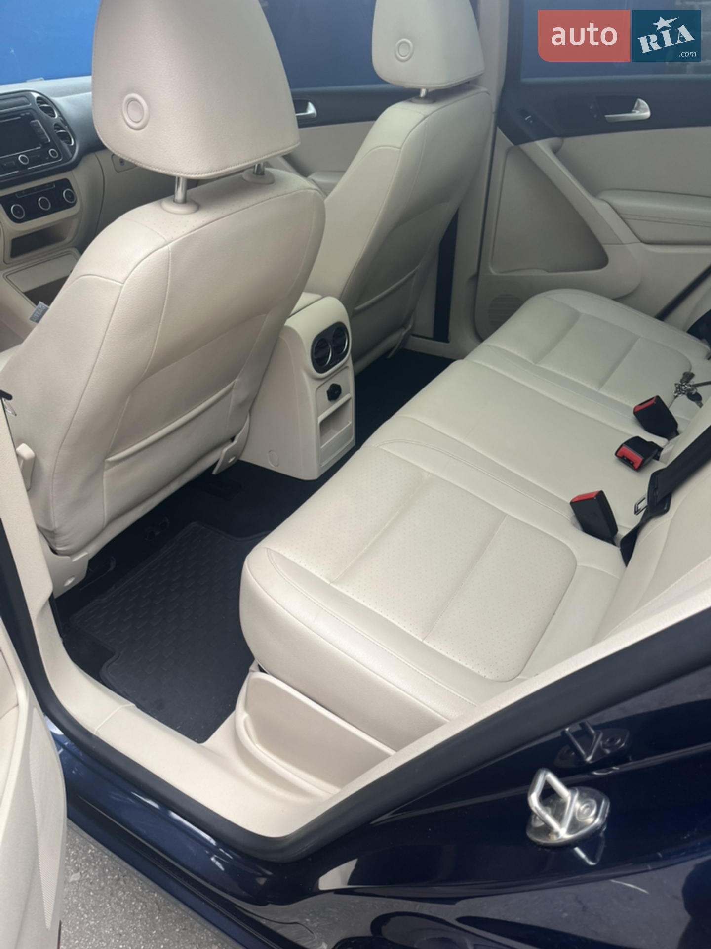 2011 Volkswagen Tiguan - мініатюра 8