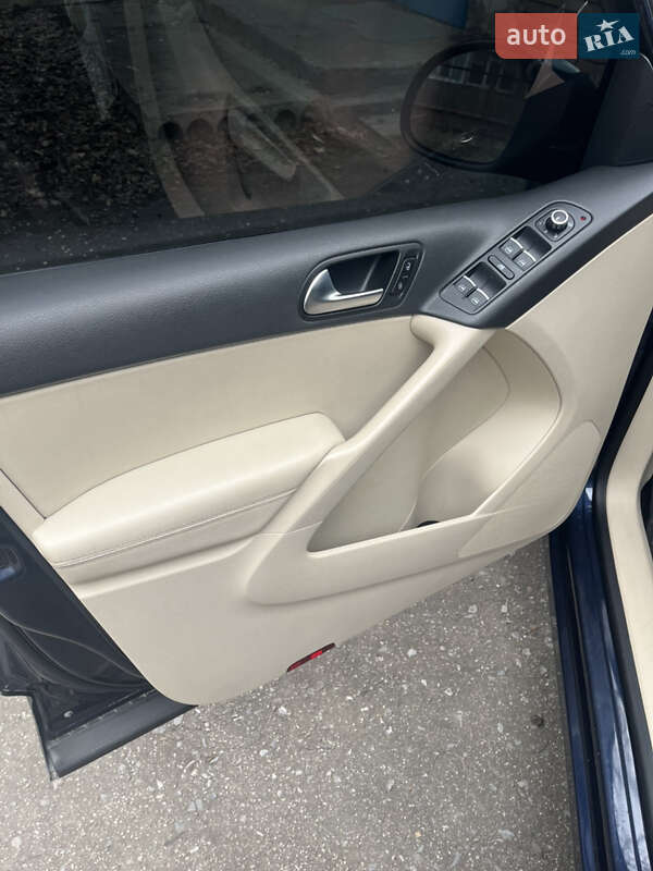 Внедорожник / Кроссовер Volkswagen Tiguan 2011 в Краматорске фото 7 Внедорожник / Кроссовер Volkswagen Tiguan 2011 в Краматорске