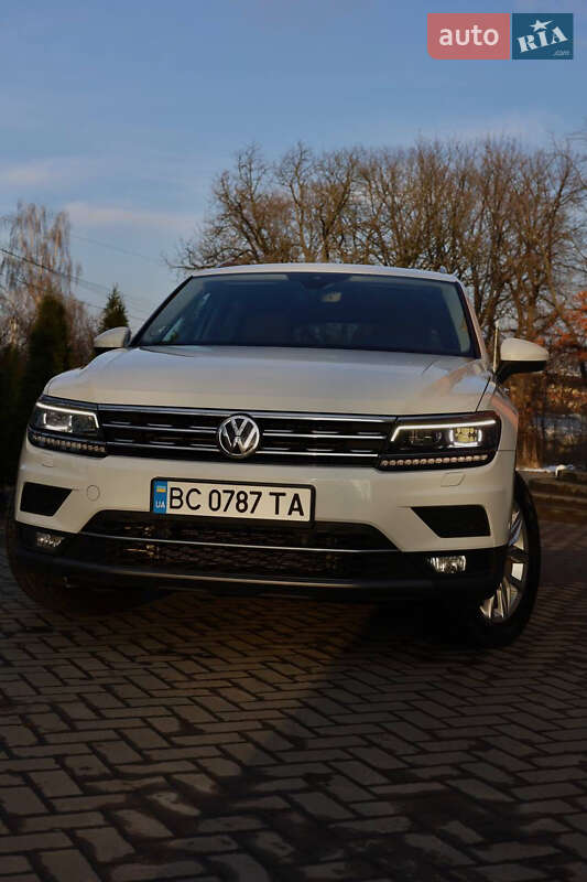 Внедорожник / Кроссовер Volkswagen Tiguan 2018 в 