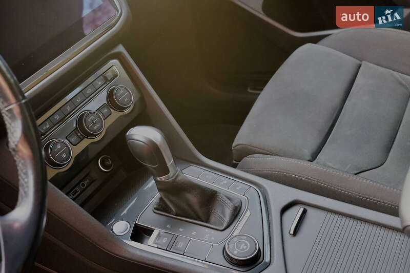 Позашляховик / Кросовер Volkswagen Tiguan 2018 в Львові