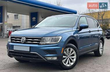 Позашляховик / Кросовер Volkswagen Tiguan 2017 в Одесі