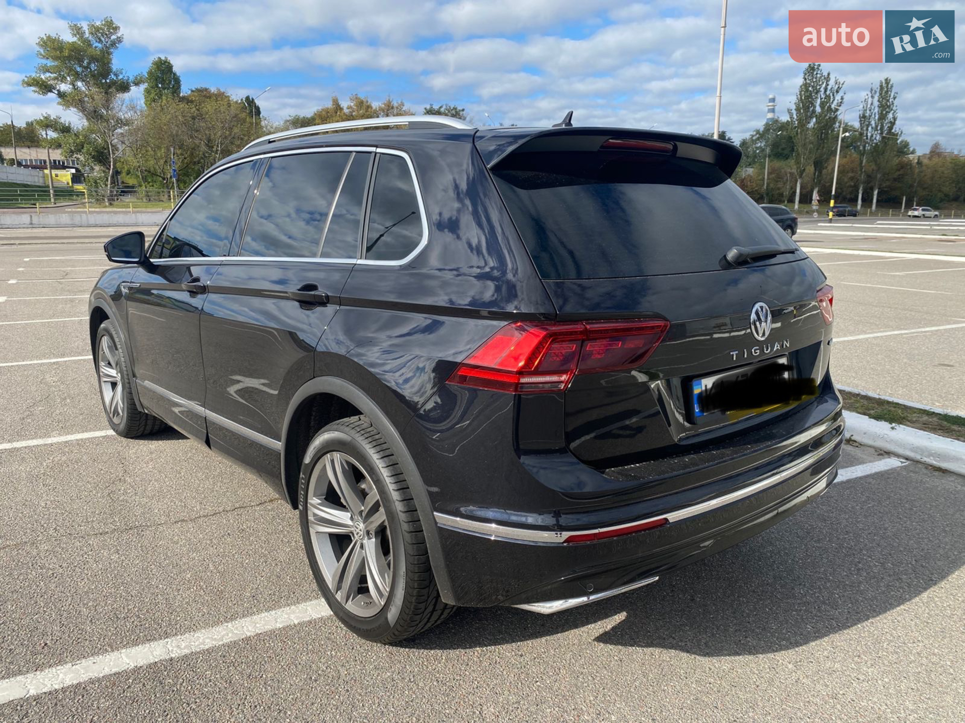 2017 Volkswagen Tiguan - мініатюра 8