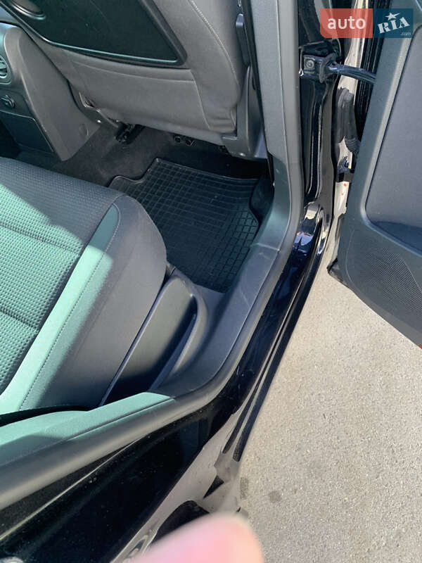 Внедорожник / Кроссовер Volkswagen Tiguan 2011 в Чернигове фото 17 Внедорожник / Кроссовер Volkswagen Tiguan 2011 в Чернигове