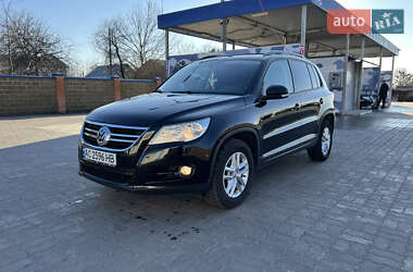 Позашляховик / Кросовер Volkswagen Tiguan 2011 в 