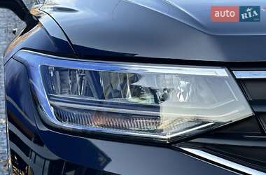 Внедорожник / Кроссовер Volkswagen Tiguan 2021 в 