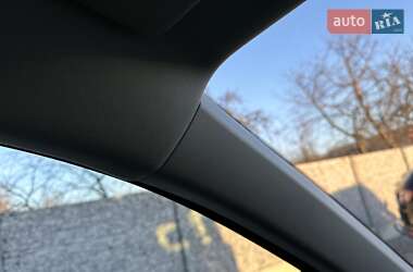 Внедорожник / Кроссовер Volkswagen Tiguan 2021 в 