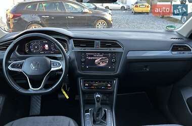Внедорожник / Кроссовер Volkswagen Tiguan 2021 в 