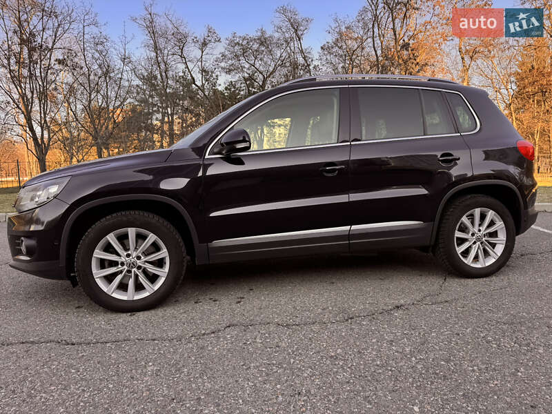 Внедорожник / Кроссовер Volkswagen Tiguan 2014 в Одессе