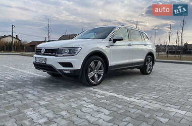 Внедорожник / Кроссовер Volkswagen Tiguan 2020 в Киеве