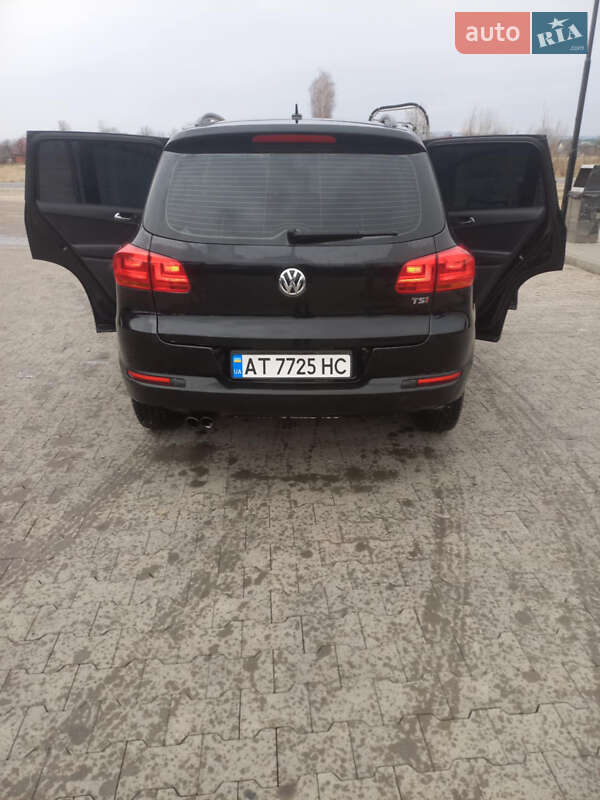 Внедорожник / Кроссовер Volkswagen Tiguan 2015 в Долине