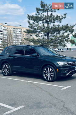 Внедорожник / Кроссовер Volkswagen Tiguan 2019 в Николаеве