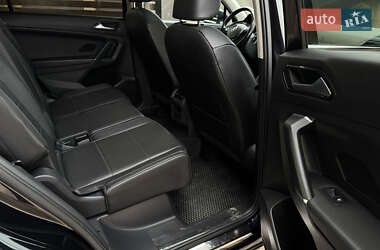 Внедорожник / Кроссовер Volkswagen Tiguan 2018 в 
