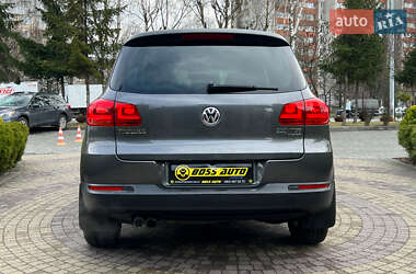 Позашляховик / Кросовер Volkswagen Tiguan 2013 в 