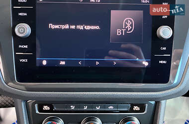 Позашляховик / Кросовер Volkswagen Tiguan 2019 в 