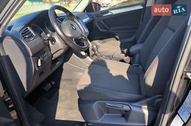 Внедорожник / Кроссовер Volkswagen Tiguan 2017 в 