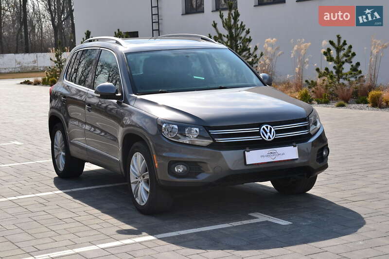 Внедорожник / Кроссовер Volkswagen Tiguan 2012 в Луцке