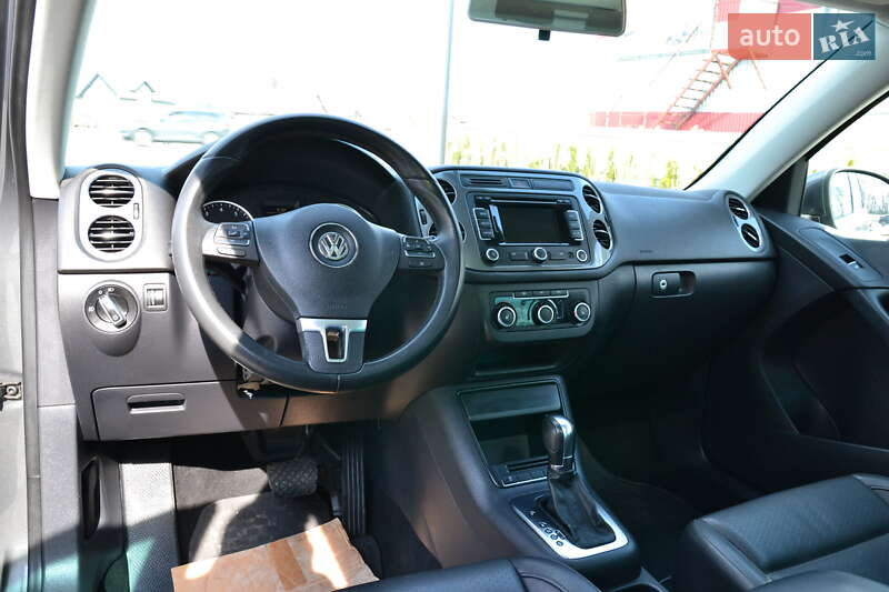 Внедорожник / Кроссовер Volkswagen Tiguan 2012 в Луцке