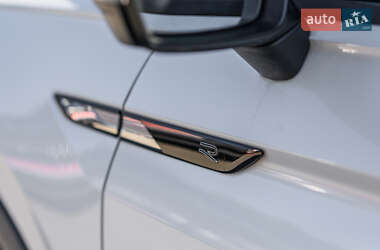 Позашляховик / Кросовер Volkswagen Tiguan 2021 в 