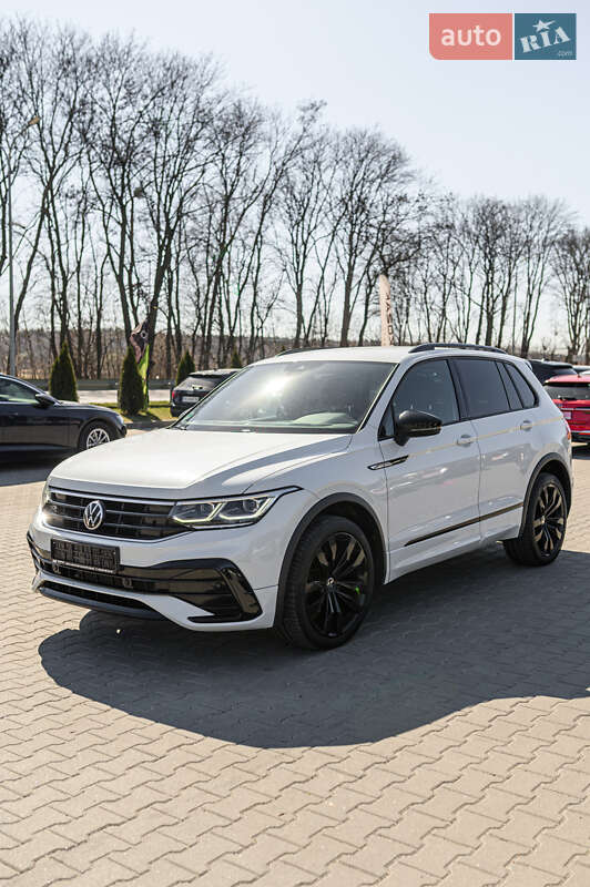 Внедорожник / Кроссовер Volkswagen Tiguan 2021 в Львове