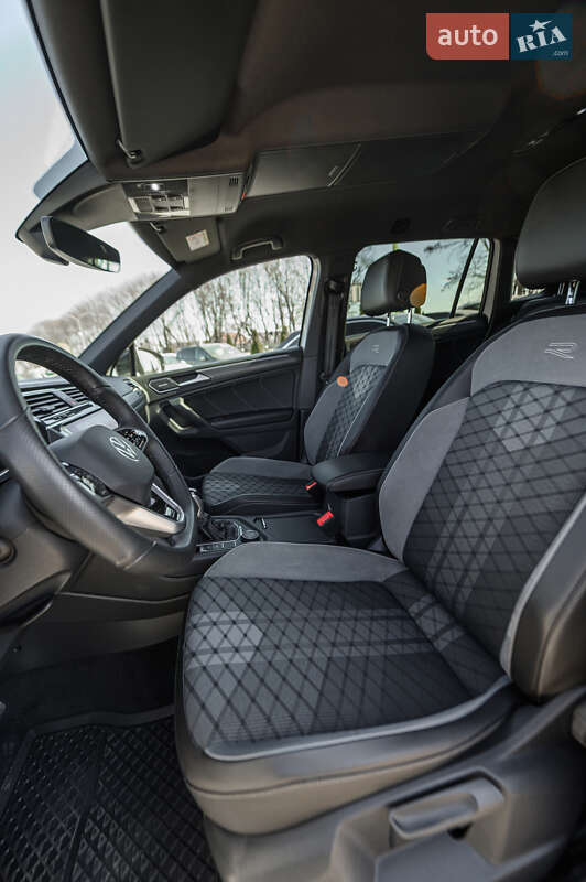 Внедорожник / Кроссовер Volkswagen Tiguan 2021 в Львове