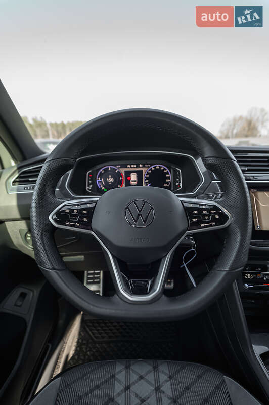 Внедорожник / Кроссовер Volkswagen Tiguan 2021 в Львове