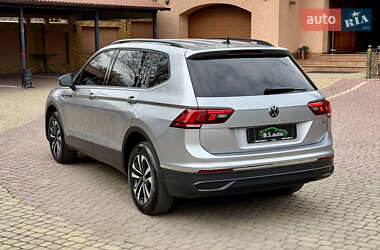 Внедорожник / Кроссовер Volkswagen Tiguan 2022 в 