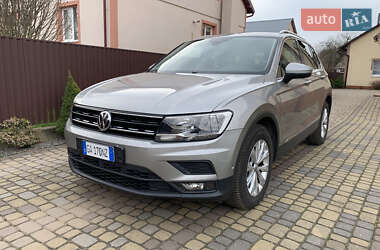 Внедорожник / Кроссовер Volkswagen Tiguan 2020 в 