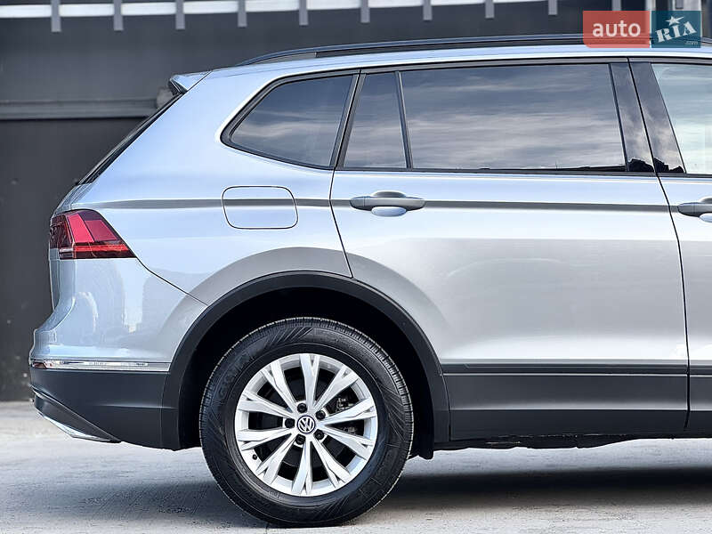 Внедорожник / Кроссовер Volkswagen Tiguan 2020 в Киеве