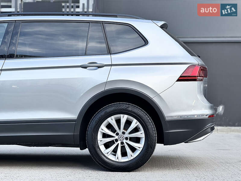 Внедорожник / Кроссовер Volkswagen Tiguan 2020 в Киеве
