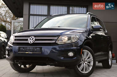 Внедорожник / Кроссовер Volkswagen Tiguan 2012 в 