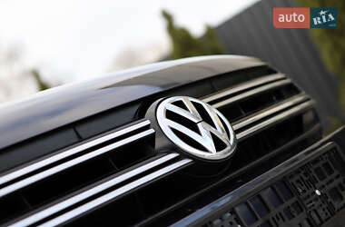 Внедорожник / Кроссовер Volkswagen Tiguan 2012 в 