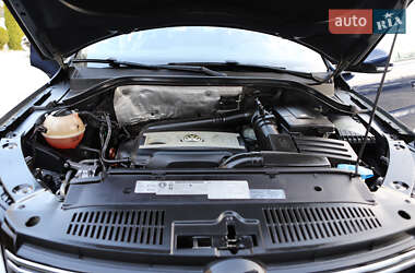 Внедорожник / Кроссовер Volkswagen Tiguan 2012 в 