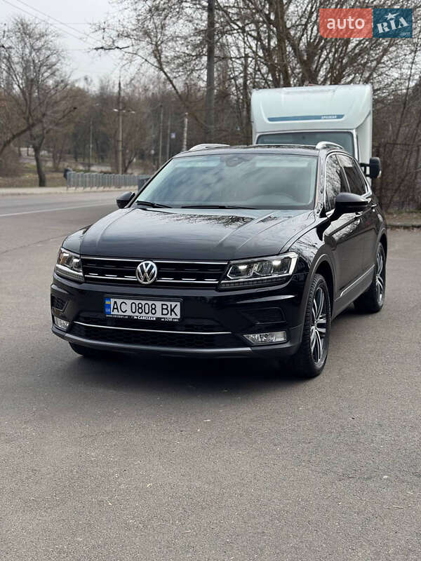Позашляховик / Кросовер Volkswagen Tiguan 2016 в Звягелі