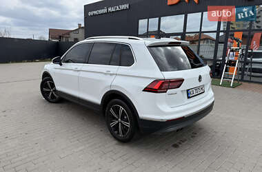 Внедорожник / Кроссовер Volkswagen Tiguan 2019 в 
