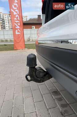 Внедорожник / Кроссовер Volkswagen Tiguan 2019 в 