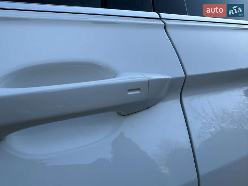 Внедорожник / Кроссовер Volkswagen Tiguan 2022 в Черновцах